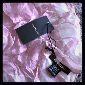 Valentino rosé colored SILK scarf (NEW)